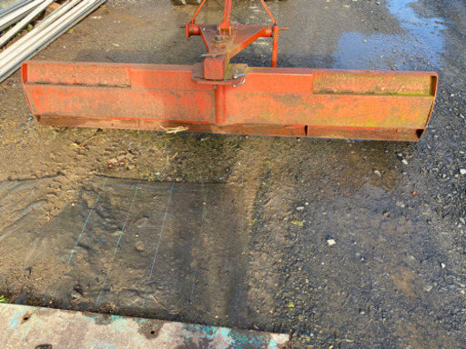 決まりましたトラクター用　排土版　訳あり　現状品