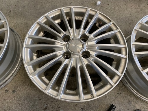 【格安】14×5.5J +38 100 4H 4本 ヴィッツ アクア パッソ フィト デミオ キューブ