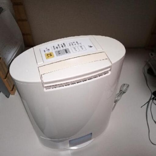 パナソニック 除湿乾燥機 F-YZE60