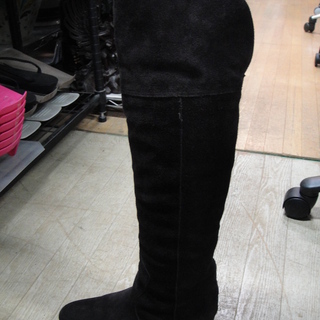 セール中につき、半額で販売中！1,097円→548円！　ロングブーツ ニーハイブーツ Sサイズ 約23cm ローヒール 合成皮革 レザー調 ブラウン レディースの画像