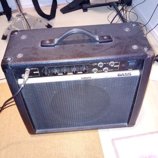 古いベースアンプ　YAMAHA AR-1500BASS 値下げしました