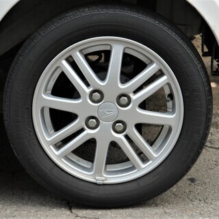 660カスタムX 純正フルエアロ程度も見た目もバッチリなムーブカスタム！人気のパールでフルノーマルですの画像