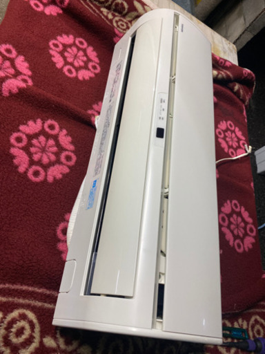 中古TOSHIBAエアコン取り付け工事込み