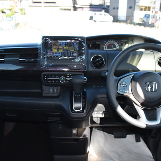 ロ－ン審査でお困りの方諦めないで！独自ローン有！令和２年式　N-BOXの画像