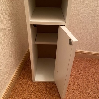 トイレ収納の画像