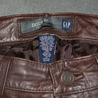 GAP 革パンツ　メンズＬの画像