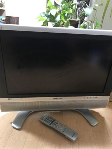 液晶テレビ