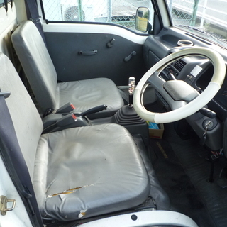 軽専門在庫５０台　平成１０年　サンバートラック　４WD　６万円　諸経費込７万円　車検令和２年５月　５速マニュアルの画像