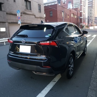 レクサスNX300ｈ　バージョンL　H26　車検3年10月　走行34000キロ　サンルーフ＆赤レザーシート　純正ナビ＆フルセグTV　ETC　の画像