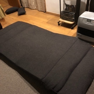 ソファーベッドの画像