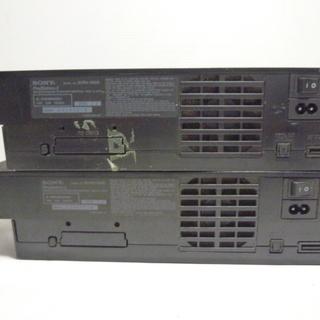 ソニー（SONY）Ｐｓ２　２台セット　SCPH－10000/SCPH－15000　本体のみ　故障有り　部品取りの画像