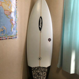 値下げ【サーフボード】ケース、リーシュ、フィン付き！破格！ Local