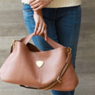 ATAO】VERY掲載商品エルヴィショルダーバック 限定色アーモンド