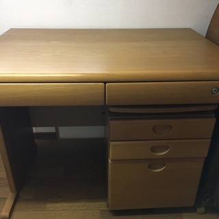 学習机です　KOIZUMI WOODYECO