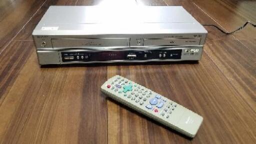 シャープ☆VTR一体型DVDビデオプレーヤー☆DV-NC750☆リモコン付