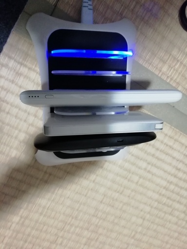 USB充電ステーション 5台同時充電スタンド 2.4A 5ポート