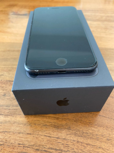 iPhone 8 Space Gray 64 GB SIMフリー