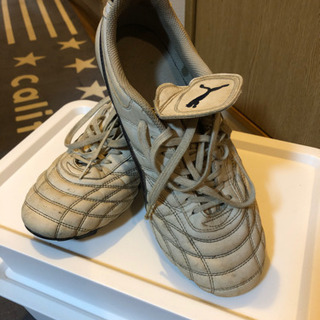 サッカー　スパイク　シューズ　デルムンド
