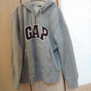 取引中　GAP パーカーLサイズ