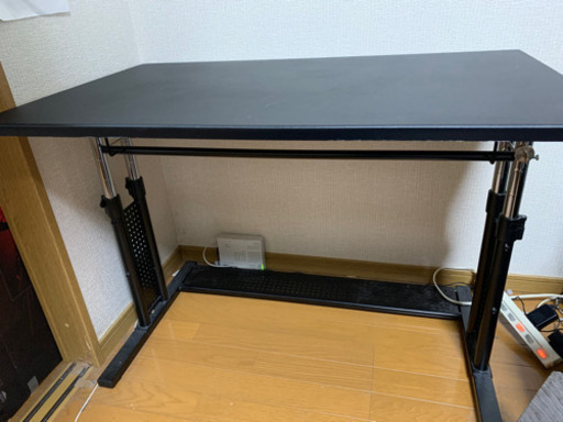 Bauhutte (バウヒュッテ) PCデスク 昇降式