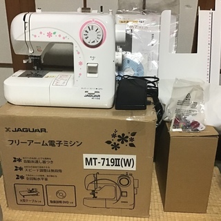 ジャガーミシン  ＭＴー719  中古動作品  美品です。