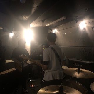 【ドラマー急募】現在3人で活動中@渋谷