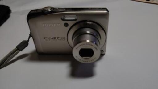FUJIFILMのデジタルカメラお譲り致します