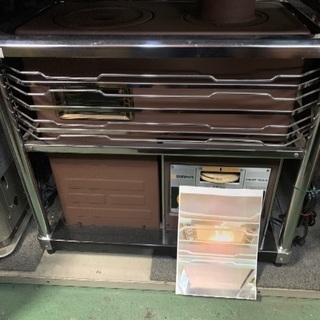 ジモティ見たでさらにお値引き！　サンポット　中央置き型角型ストーブ　2008年　中古　
