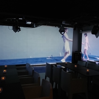 小規模（24～50名）なライブ、イベント、パーティー最適空間です。 - 地元のお店