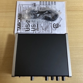 TASCAM タスカム US-2x2-SC USB オーディオ/MIDI-IFの画像
