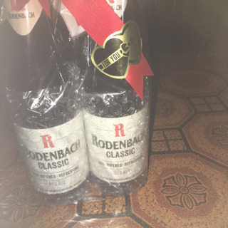 ベルギービールグラス、ダンボール一杯と、ベルギービールは、お取り...