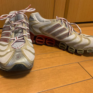 adidasスニーカー　27.0cm