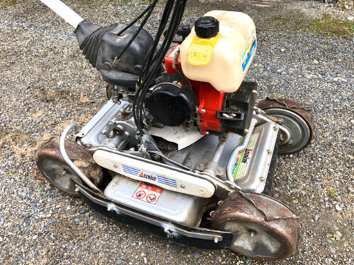 オーレック　スパイモアsp850a 4WD 斜面刈　自走式畦草刈機　SP850A