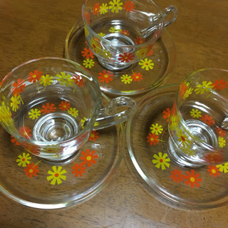 (取引中)昭和レトロなガラスのカップ&ソーサー 