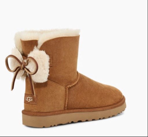 【新品未使用・正規品】UGG(サイズ24cm)お譲りします