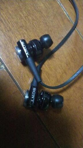 値下げ　引取歓迎　送料無料　SONY　イヤホン　MDR-XB55　迫力の重低音EXTRA BASS
