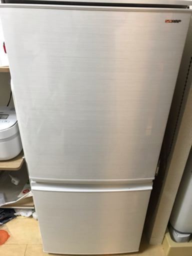 【美品】SHARP 冷凍冷蔵庫137リットル