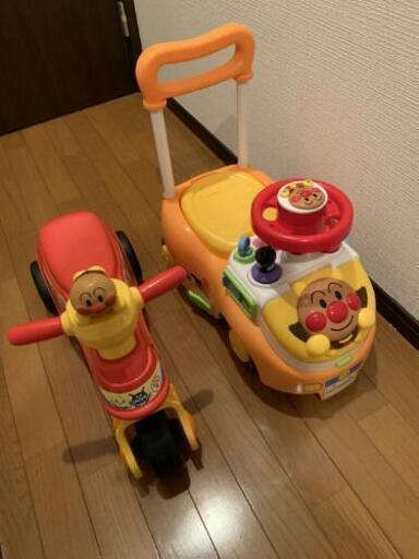 アンパンマン　車　今日明日限定出品