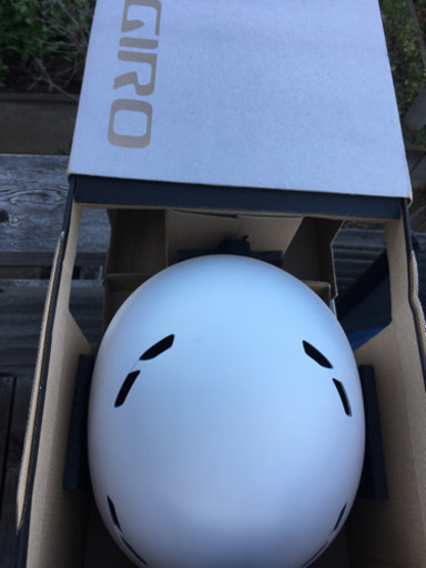 GIROスノボ、スキー用ヘルメットマットホワイトＬサイズ