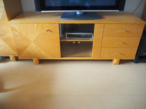 大塚家具　高級バーズアイメープル テレビ台