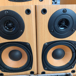 TEACの6.1chスピーカーの画像