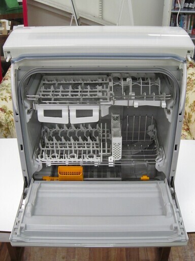 Panasonic　食器洗い乾燥機　NP-TR8W　