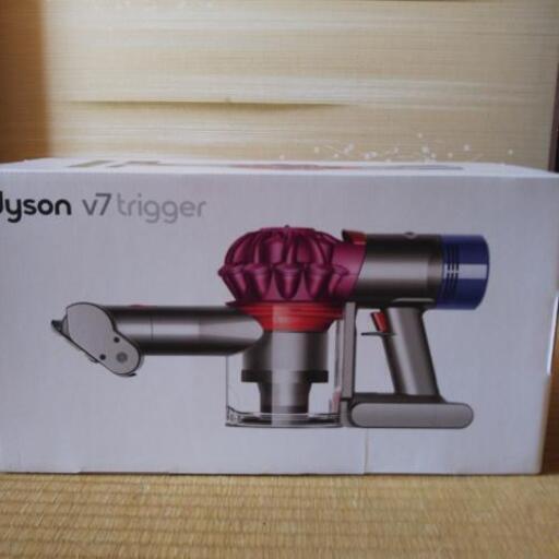 受け渡し決定dyson ダイソン v7 trigger ハンディクリーナー サイクロン式掃除機