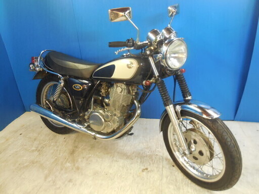 YAMAHA SR400-2 白/紺 新年プレゼントキャンペーン 諸経費無し エンジン点検済み 当日お渡し可 自賠責加入で乗れます 横浜 都筑 宮前 激安