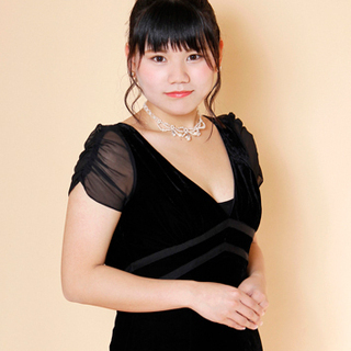 結婚・お宮参り・七五三・オーディション用・家族・ペットとご一緒に写真撮影も可能！他、HP制作・フライヤー・ポスター印刷などご依頼ください！  - 京都市