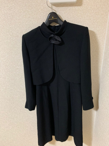 ジバンシーのスーツ(女性用)