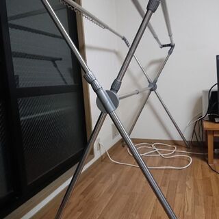 0円 一人暮らしに最適 室内物干し竿の画像