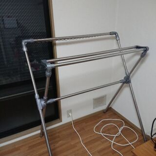 0円 一人暮らしに最適 室内物干し竿の画像