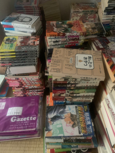 1月15迄?帯付多いコミックまとめて譲ります。1箱当