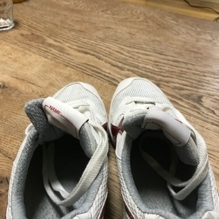 体育館シューズ　26.0cm 白色の画像